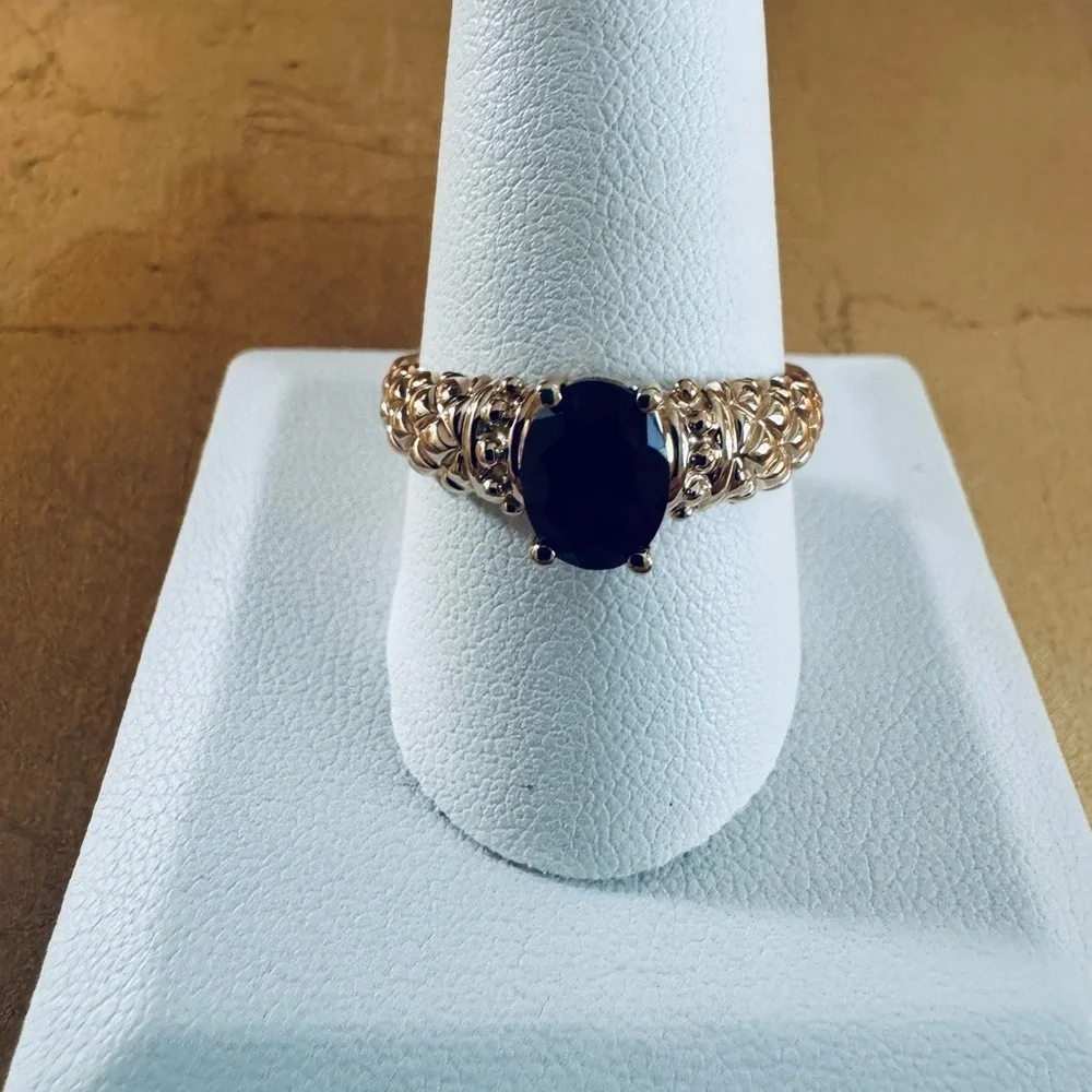 14K Yellow Gold Vintage Amethyst Ring Textured Band Statement Piece size 10.75